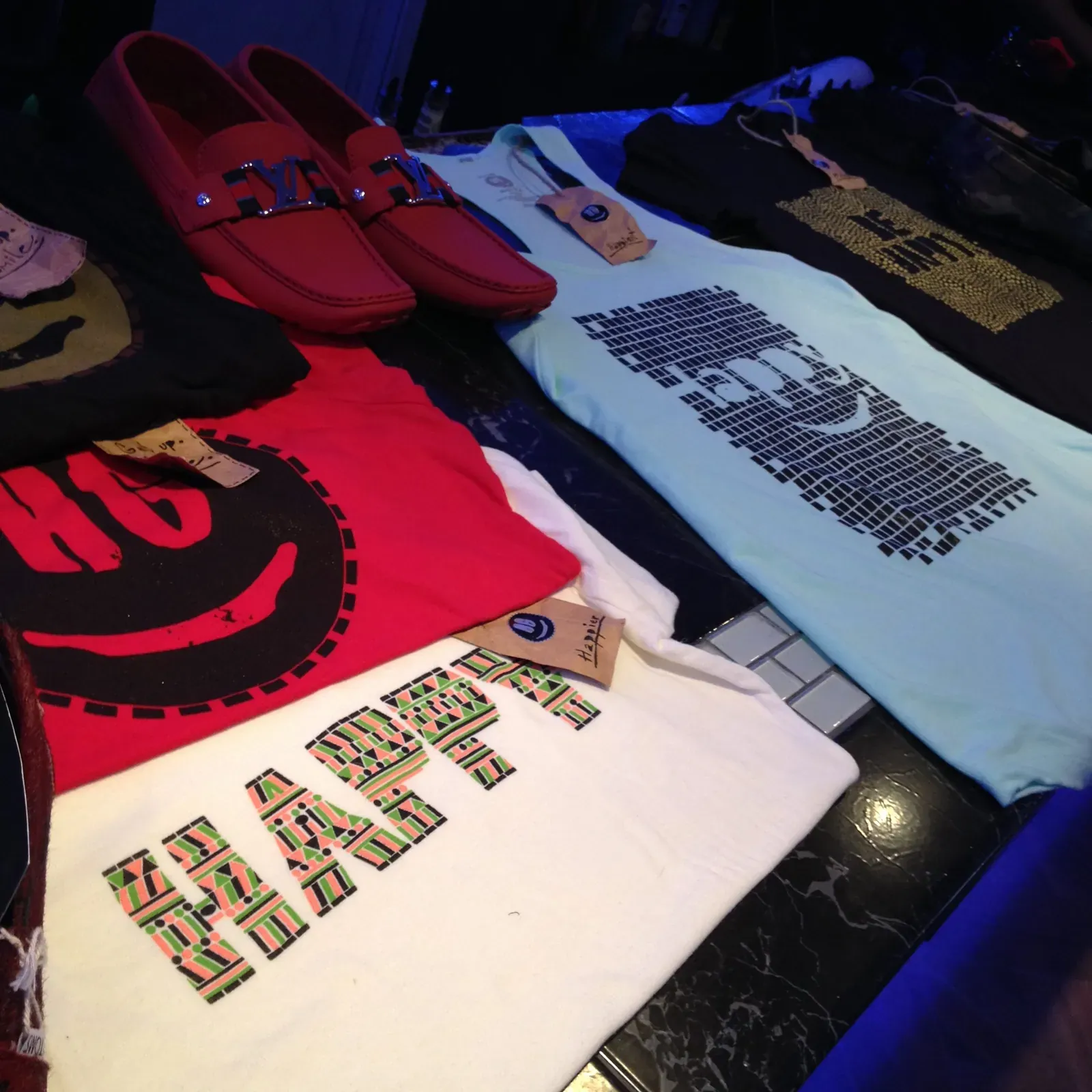 happy guy pop up – Kickin’ it on the Border