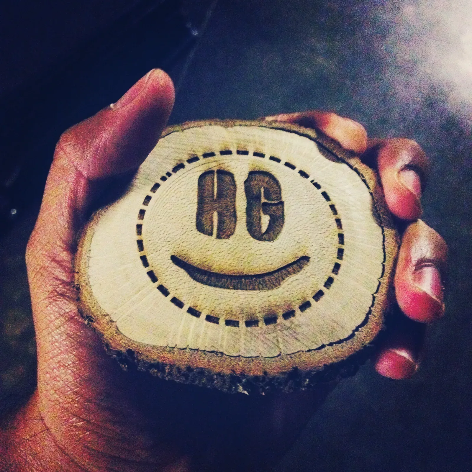happy guy on wood & 3D