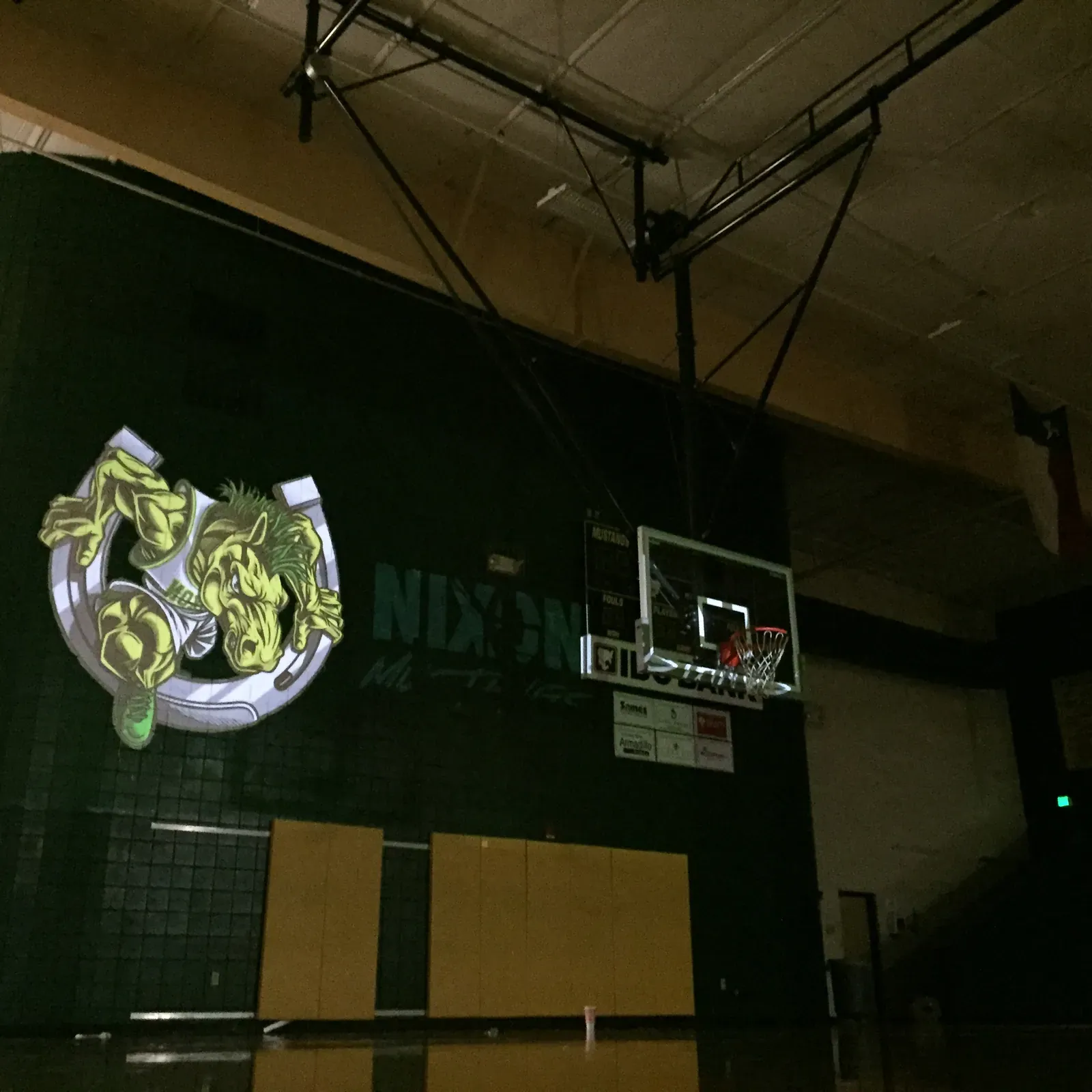 Nixon Mustang mural w/ Sketch83